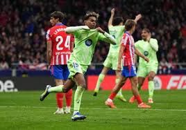 在场上必须 在场上必须